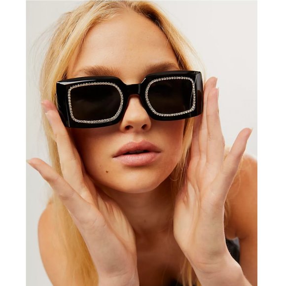 Free People Sofia Crystal Bling Rectangle Sunglasses NWT  ✨ NEW ARRIVAL ✨ - Picture 1 of 4